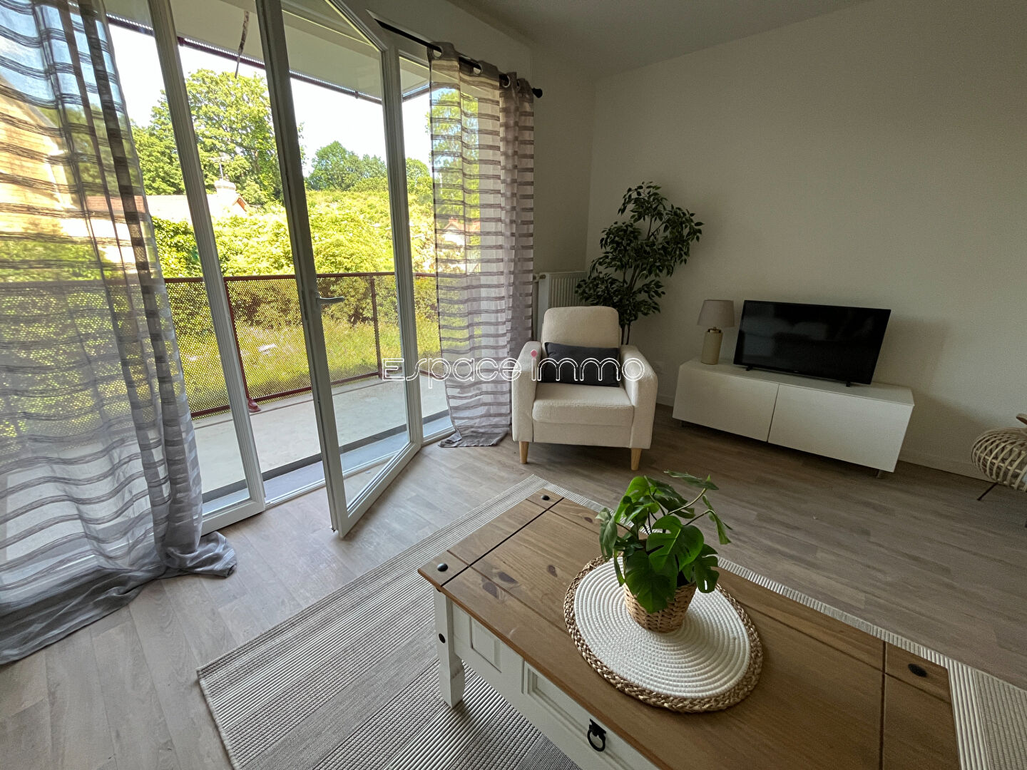 Photo APPARTEMENT T2 SECURISE AVEC TERRASSE ET PARKING - NOTRE DAME DE BONDEVILLE - 53.7m² image 3/6