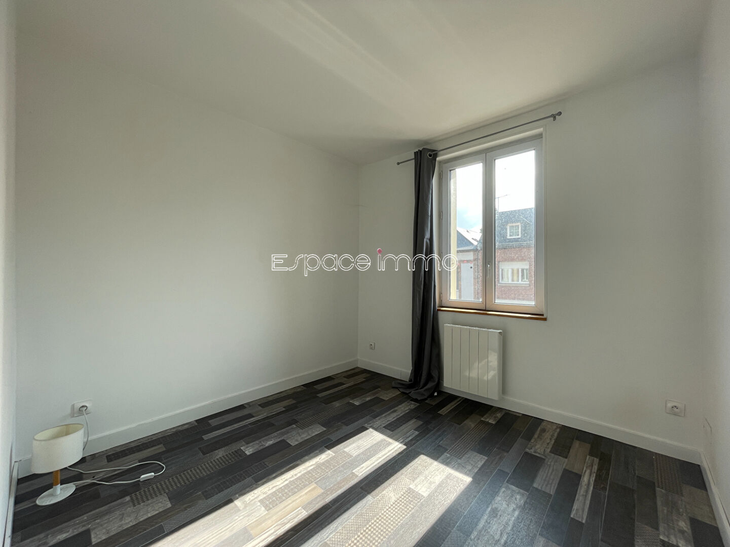 Photo Immeuble de rapport - Deville Les Rouen avec jardin et garage image 5/6