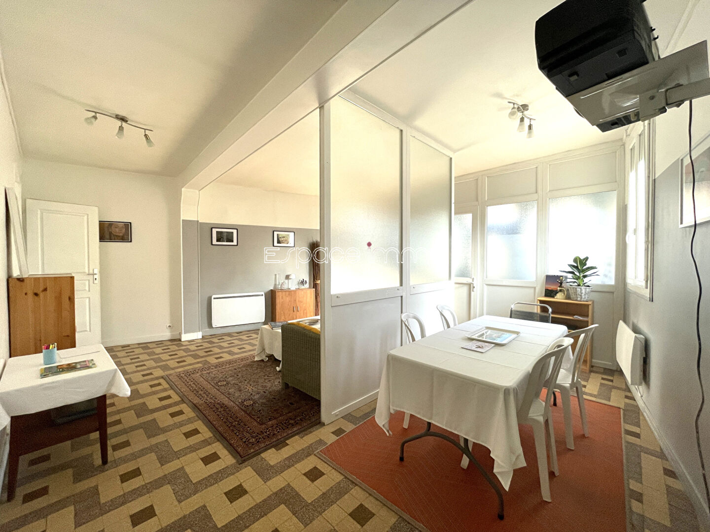 Photo Maison - Bureau - Immobilier d'entreprise - 3 chambres - Centre de LE HOULME - 5 pièces - 146.27 m2 image 2/6