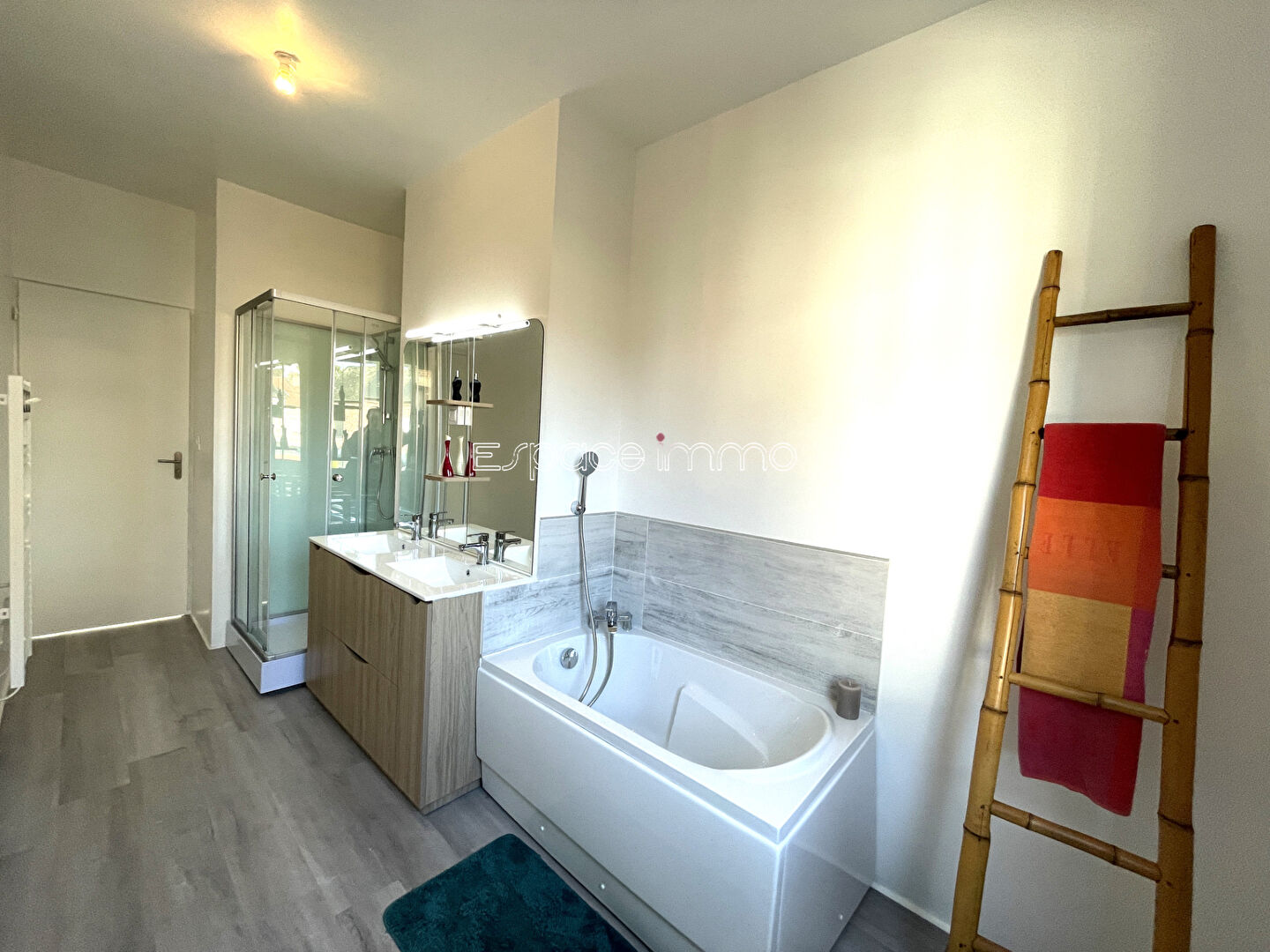 Photo Maison - Bureau - Immobilier d'entreprise - 3 chambres - Centre de LE HOULME - 5 pièces - 146.27 m2 image 5/6