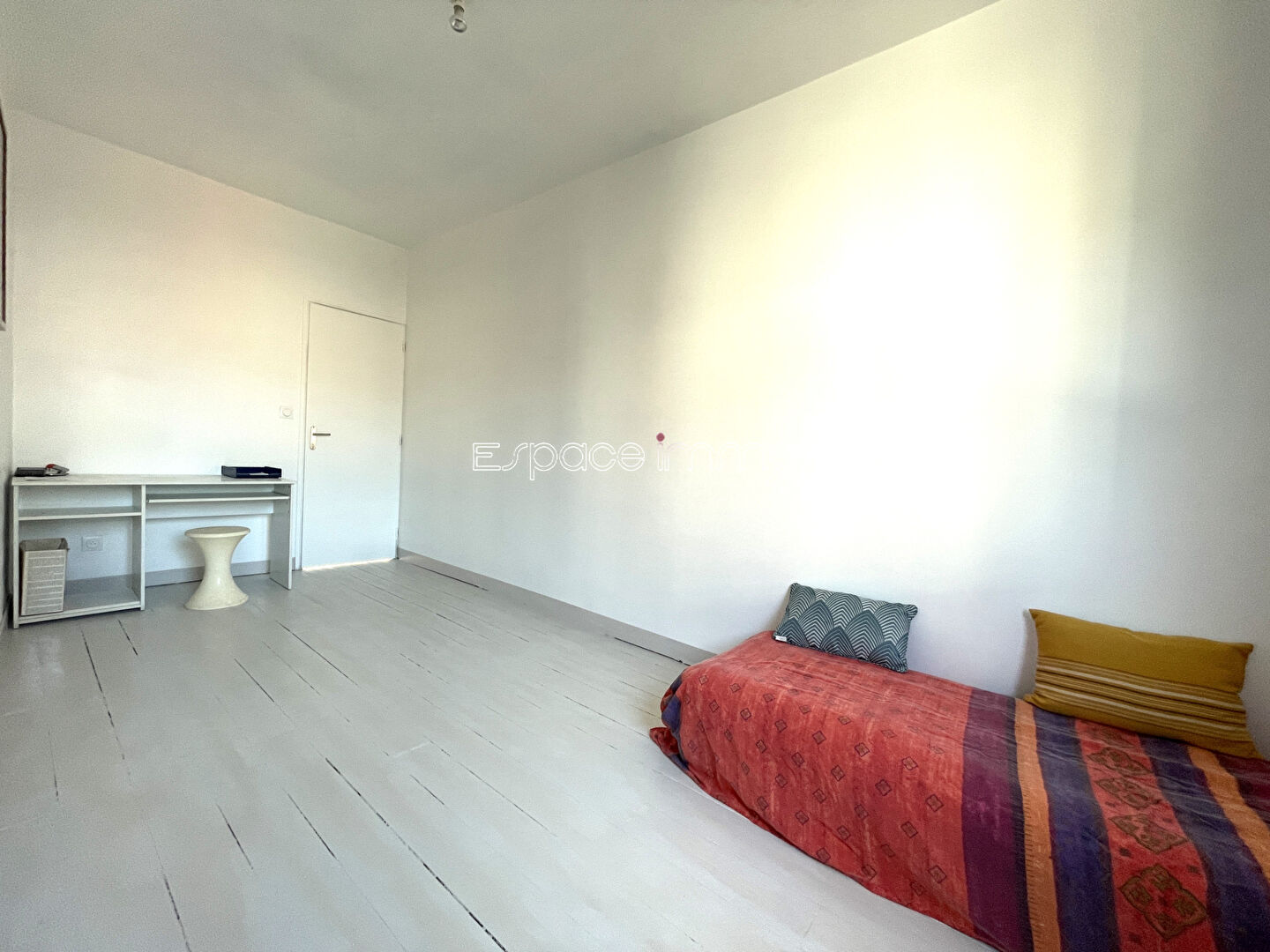 Photo Maison - Bureau - Immobilier d'entreprise - 3 chambres - Centre de LE HOULME - 5 pièces - 146.27 m2 image 6/6