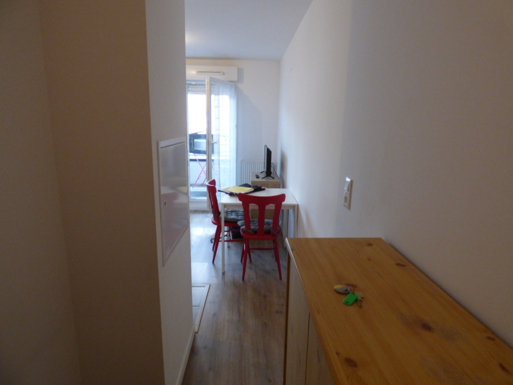 Photo Appartement avec balcon et parking - MAROMME - 1 pièce image 3/6