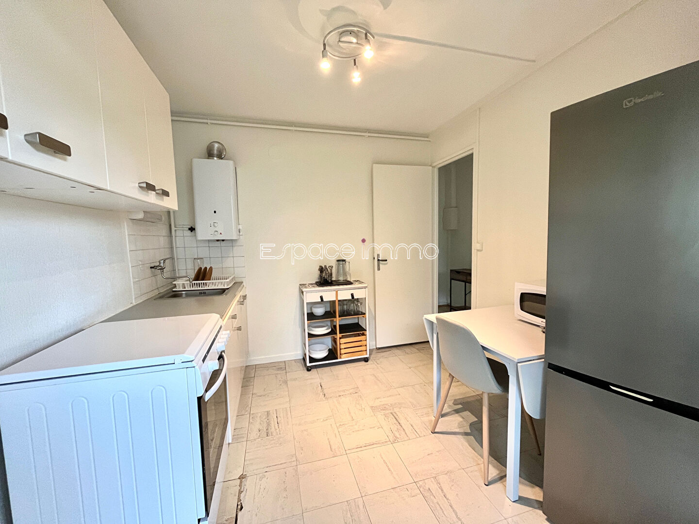 Photo Appartement Mont Saint Aignan 55.56 m2 - Meublé image 6/6