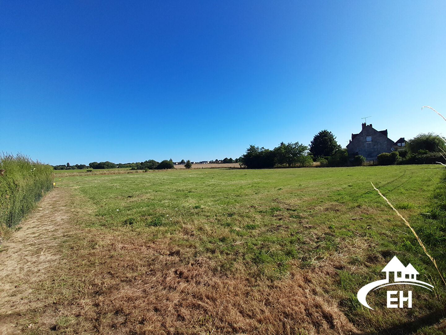TERRAIN A BATIR 1012 m²
