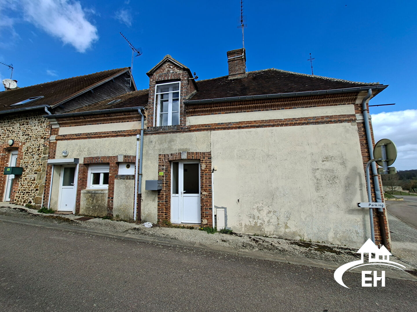 Maison de campagne avec dépendance