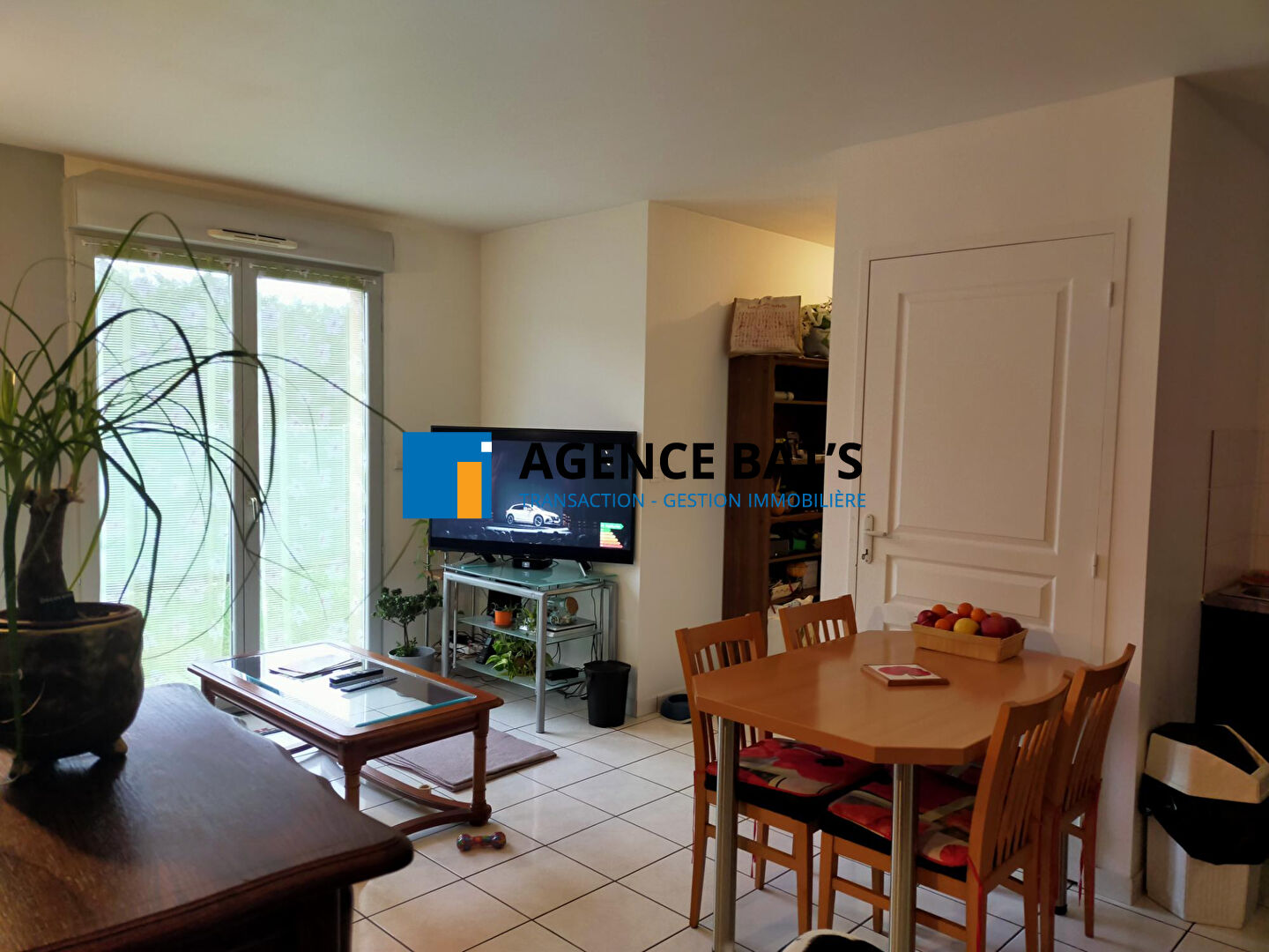 Photo A louer centre de Montrond les Bains image 5/6