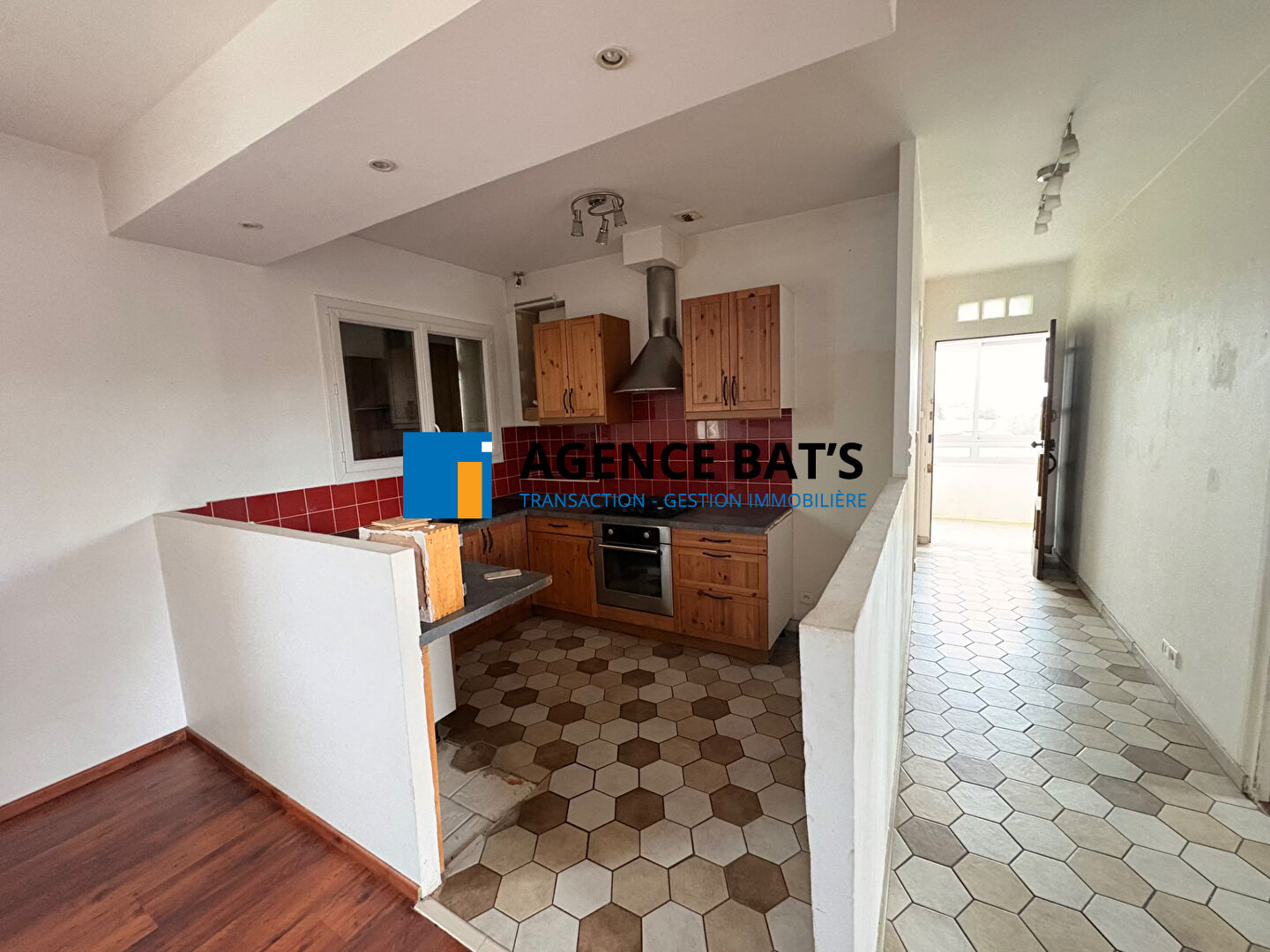 Photo A VENDRE appartement + terrain non attenant image 5/6