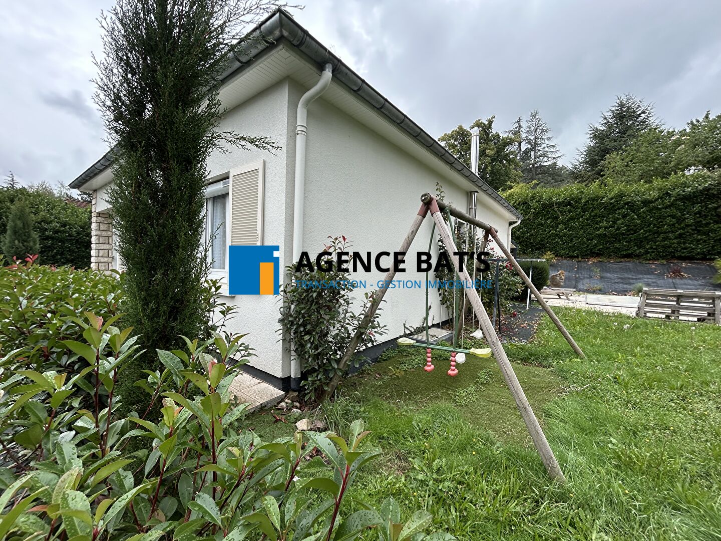 Photo Maison Saint Genest Lerpt 5 pièce(s) 160 m2 image 4/4