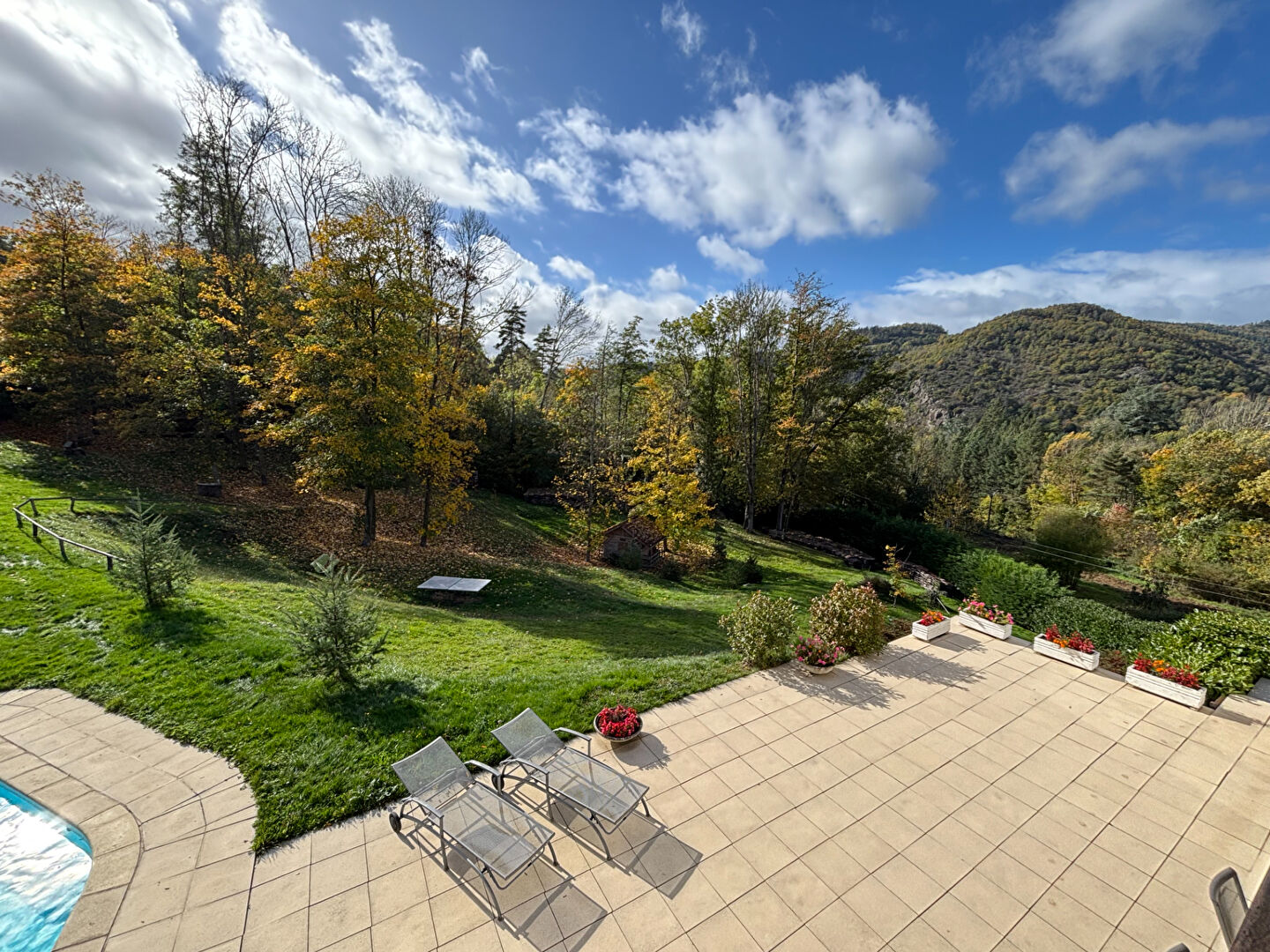 Photo Maison 5 pièce(s) 200 m2 image 4/6