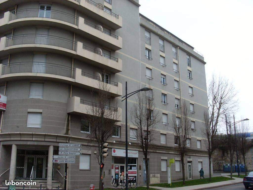 Appartement Saint Etienne 1 pièce(s) 19.10 m2