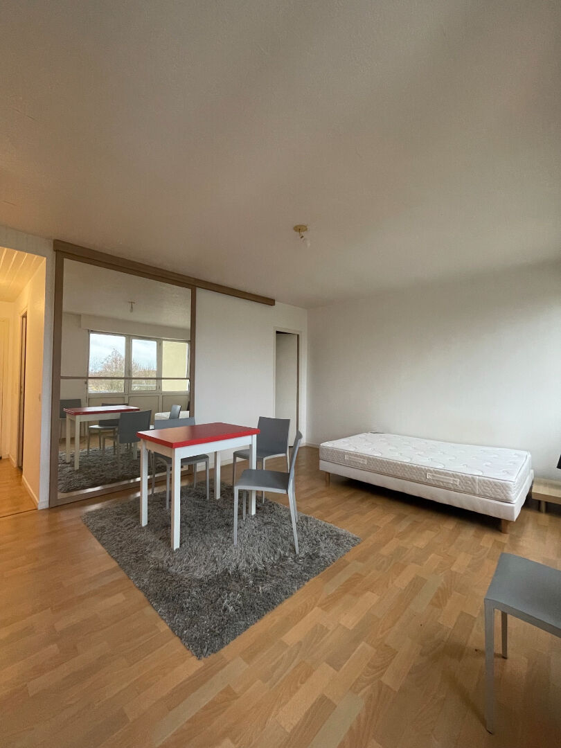 Photo STUDIO MEUBLE LA FERTE-BERNARD image 3/6