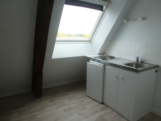 Photo STUDIO CENTRE VILLE HISTORIQUE LA FERTE BERNARD image 2/6