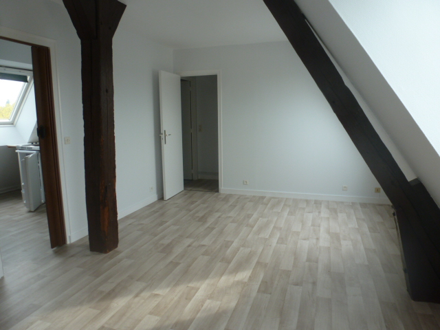 Photo STUDIO CENTRE VILLE HISTORIQUE LA FERTE BERNARD image 4/6