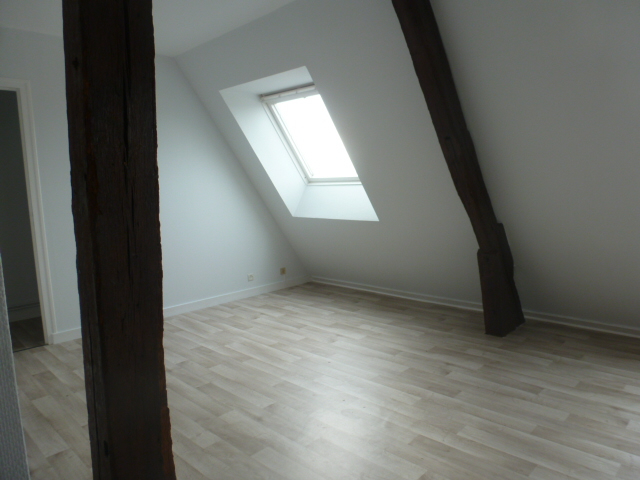 Photo STUDIO CENTRE VILLE HISTORIQUE LA FERTE BERNARD image 6/6