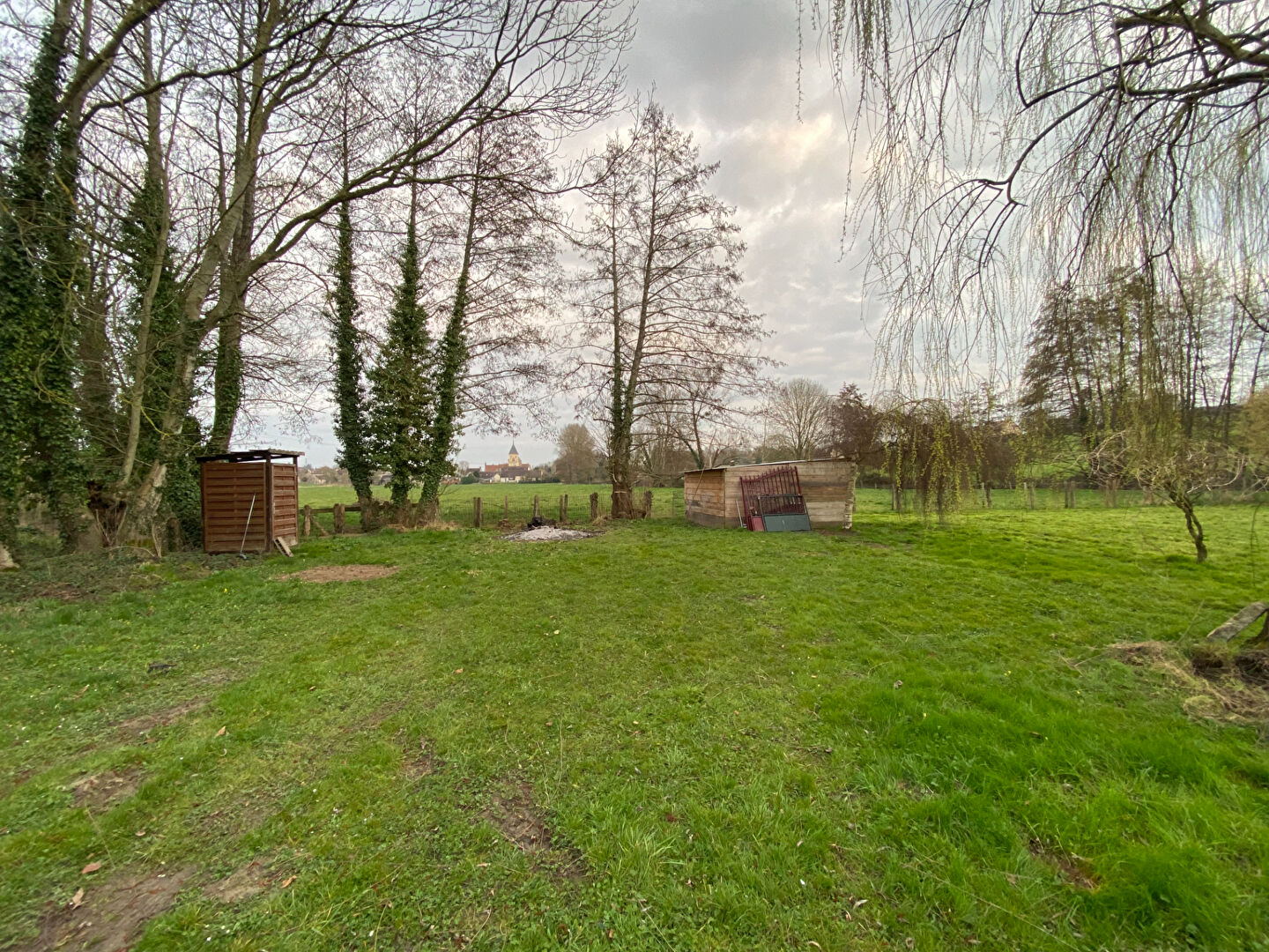 Photo Terrain de loisirs situé dans le Perche image 2/5