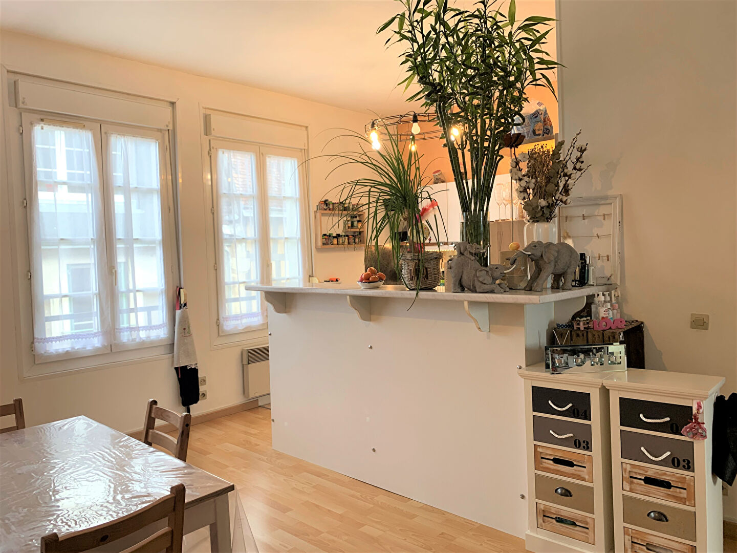 Photo APPARTEMENT ENTIEREMENT MEUBLE LA FERTE BERNARD image 5/6