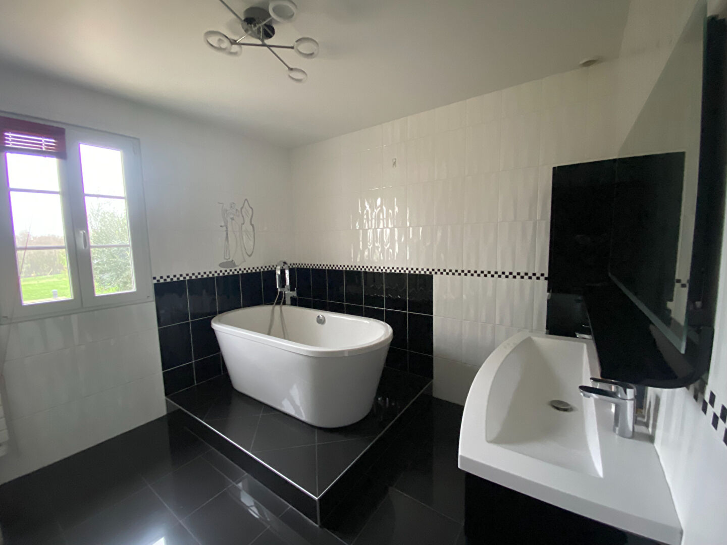 Photo Entre la Ferté-Bernard et Nogent-le-Rotrou, Pavillon 4 chambres image 5/6