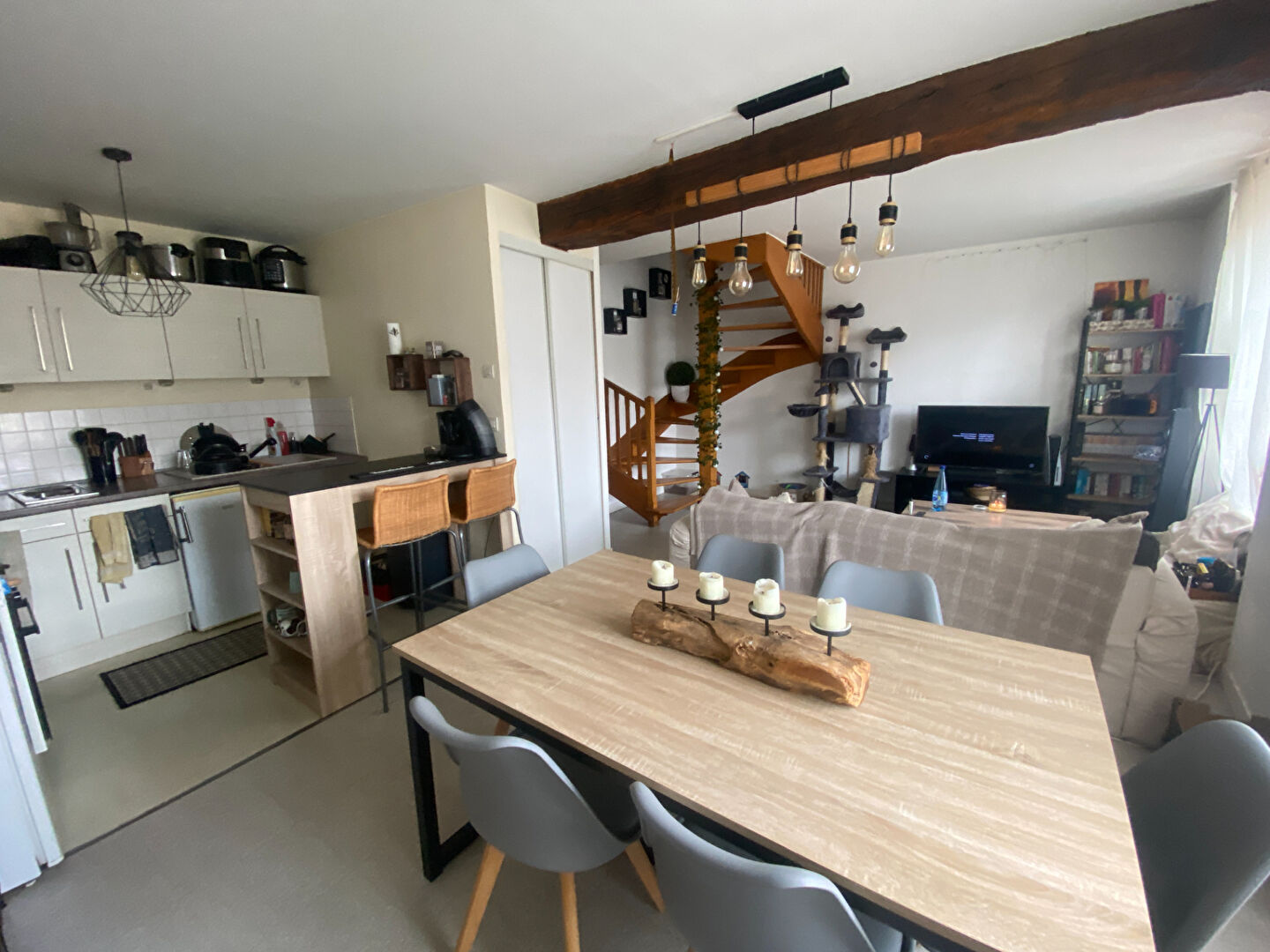 Photo LA FERTE-BERNARD APPT TYPE  T2 DUPLEX image 2/4