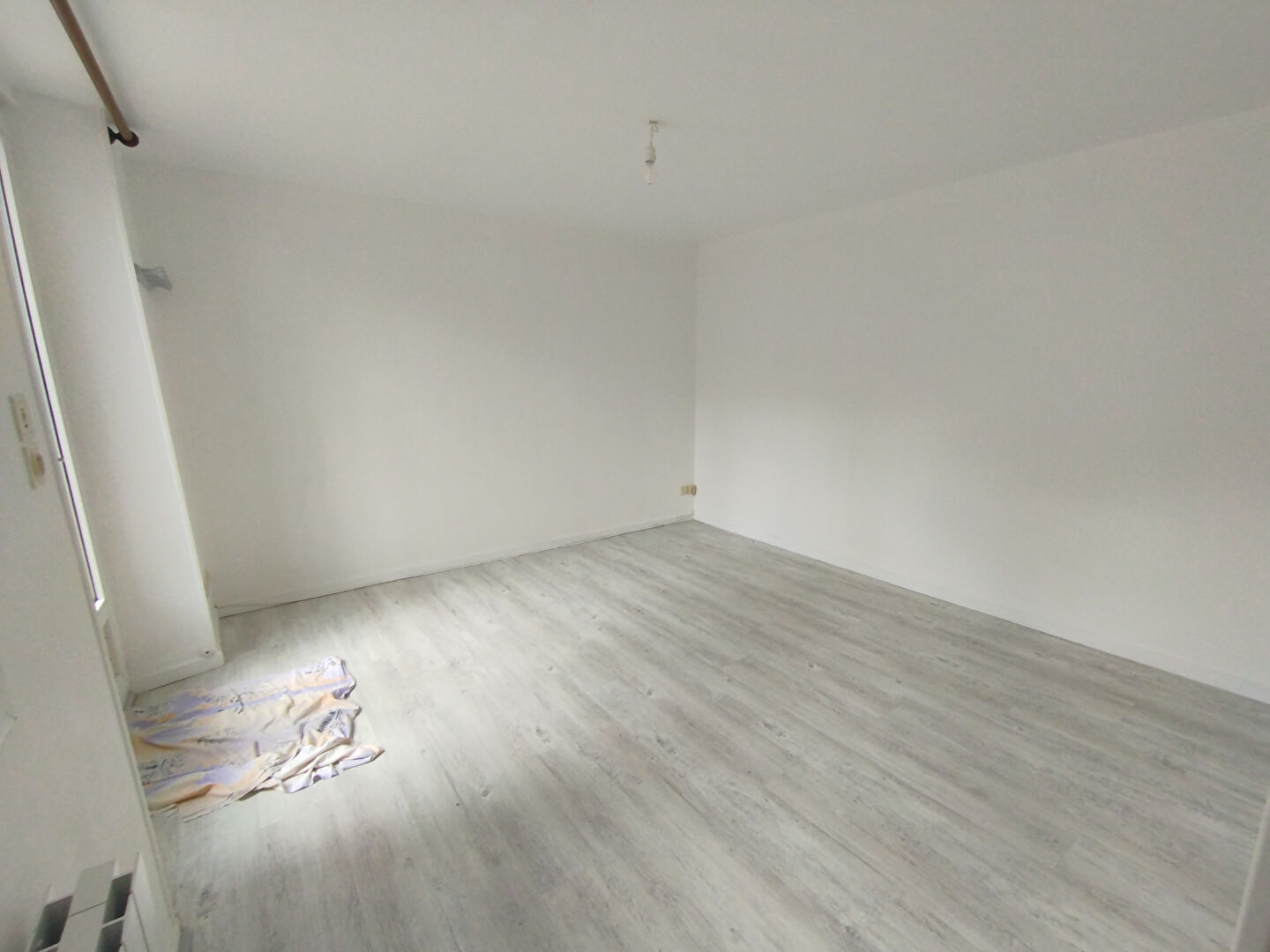 Photo VIBRAYE - APT - 30m² image 1/6