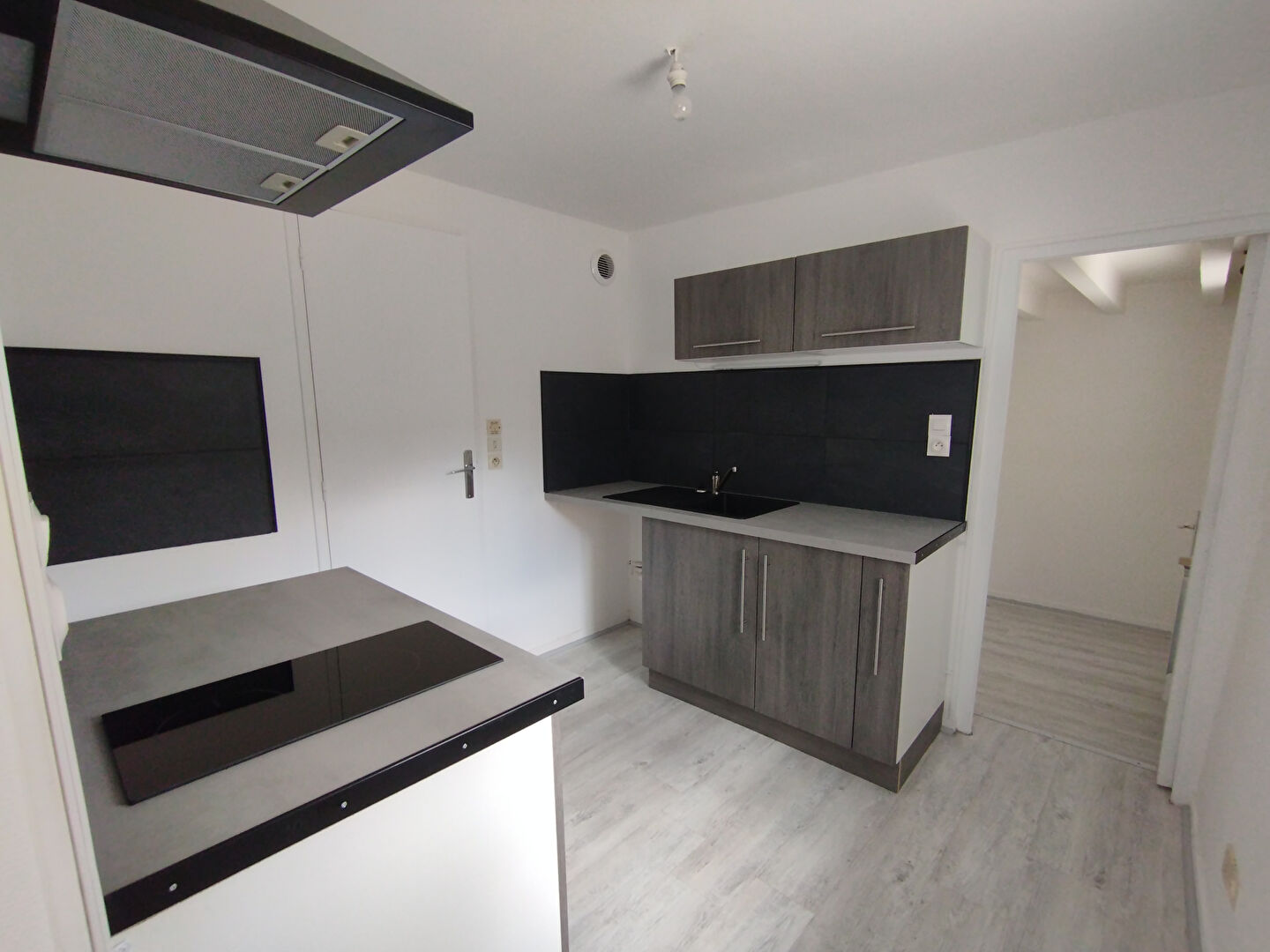 Photo VIBRAYE - APT - 30m² image 3/6