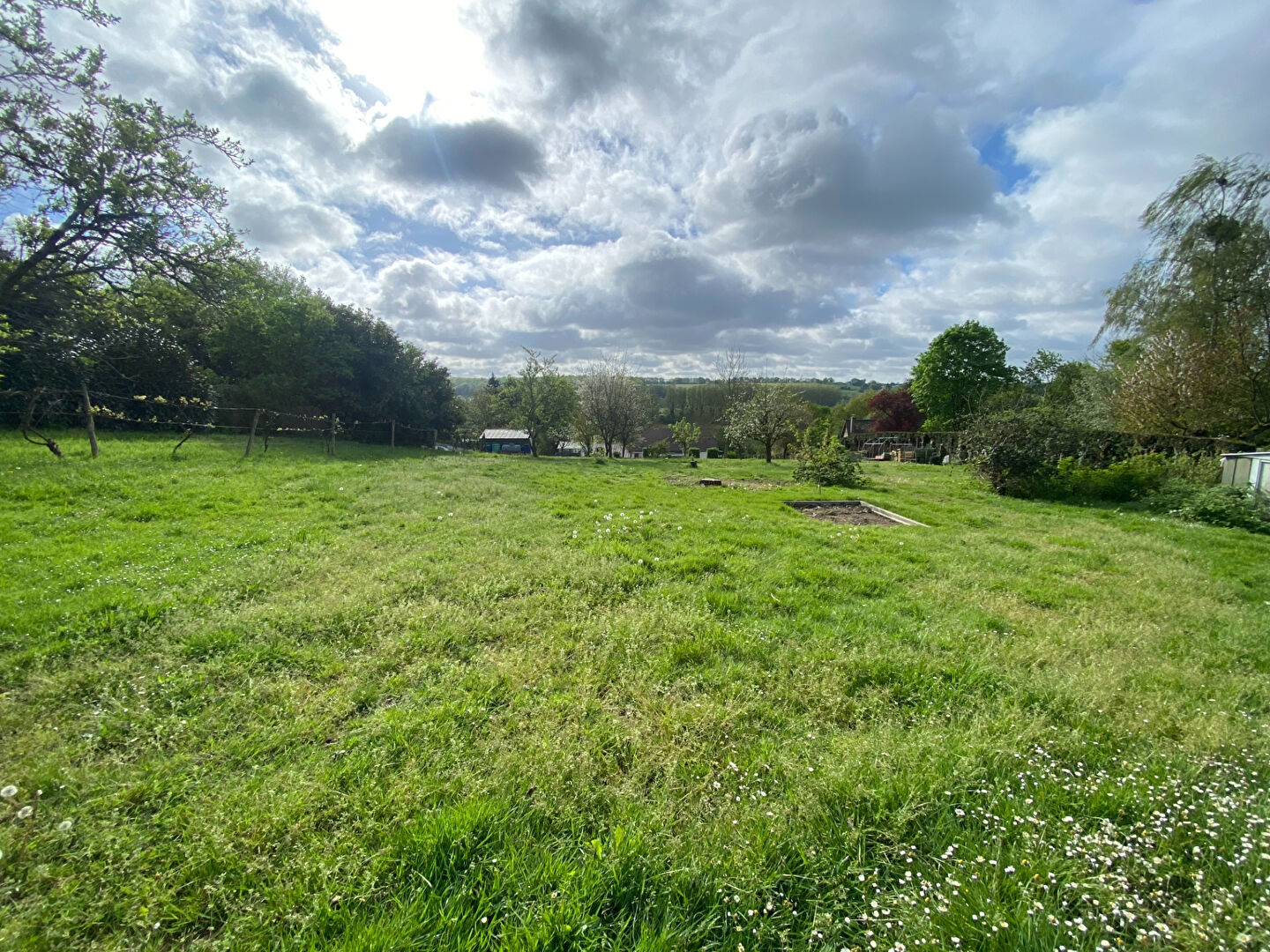 7 Km LA FERTE-BERNARD, terrain constructible