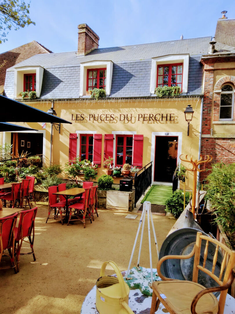 Hyper centre-ville de LA FERTE-BERNARD, maison atypique