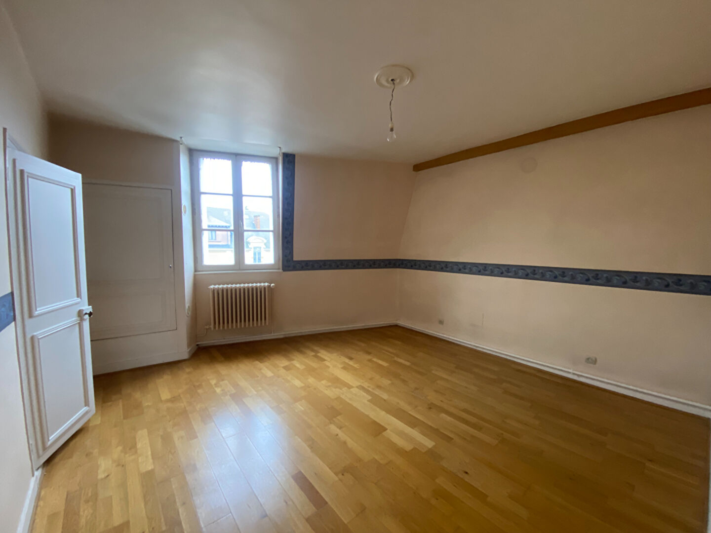 Photo LA FERTE BERNARD, maison bourgeoise 6 chambres image 6/6