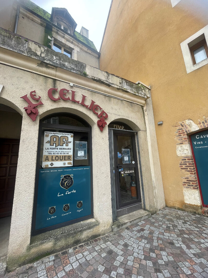 Local commercial hyper centre-ville LA FERTE BERNARD