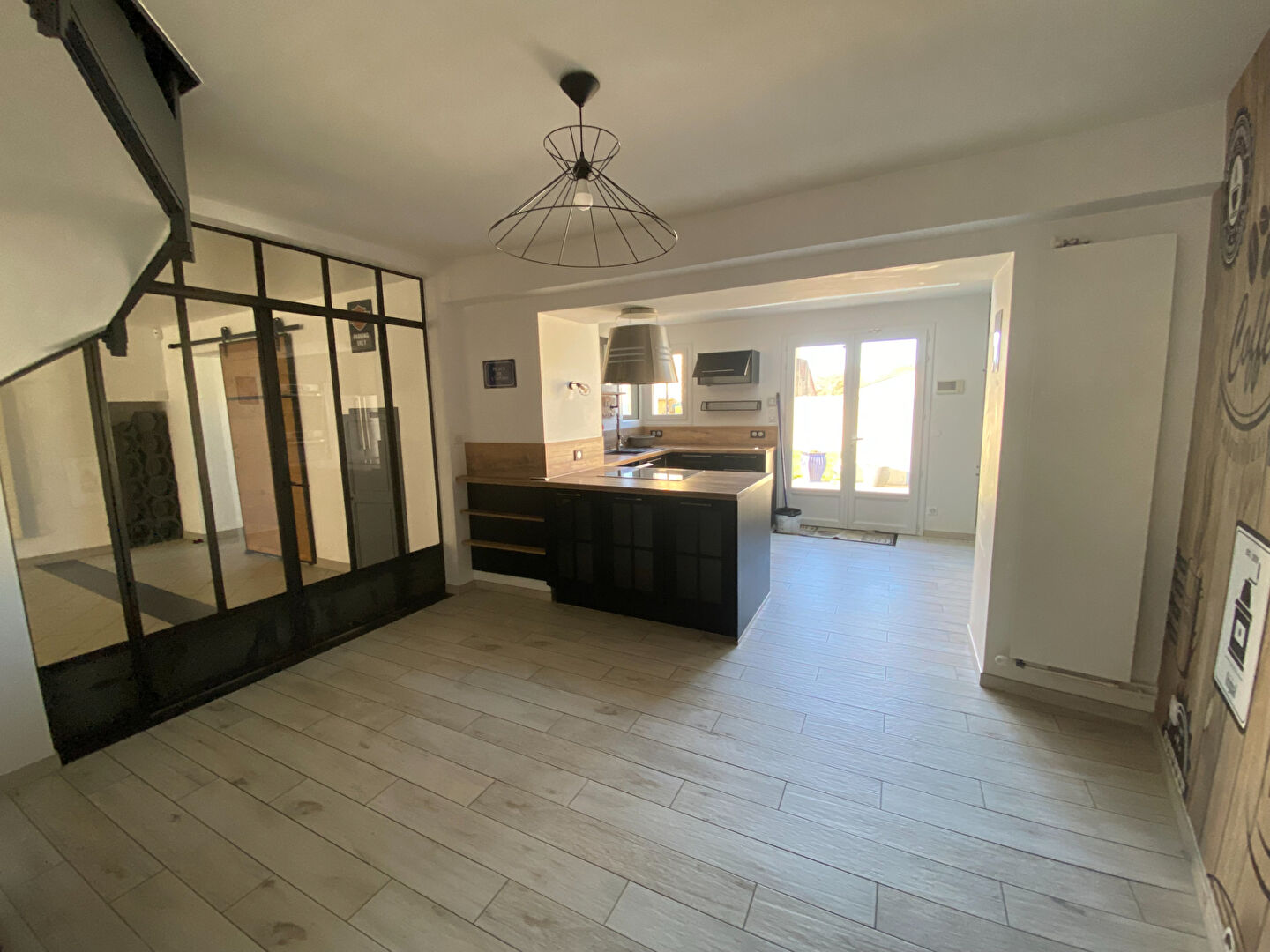 Photo 10 Km LA FERTE BERNARD, maison trois chambres image 3/6