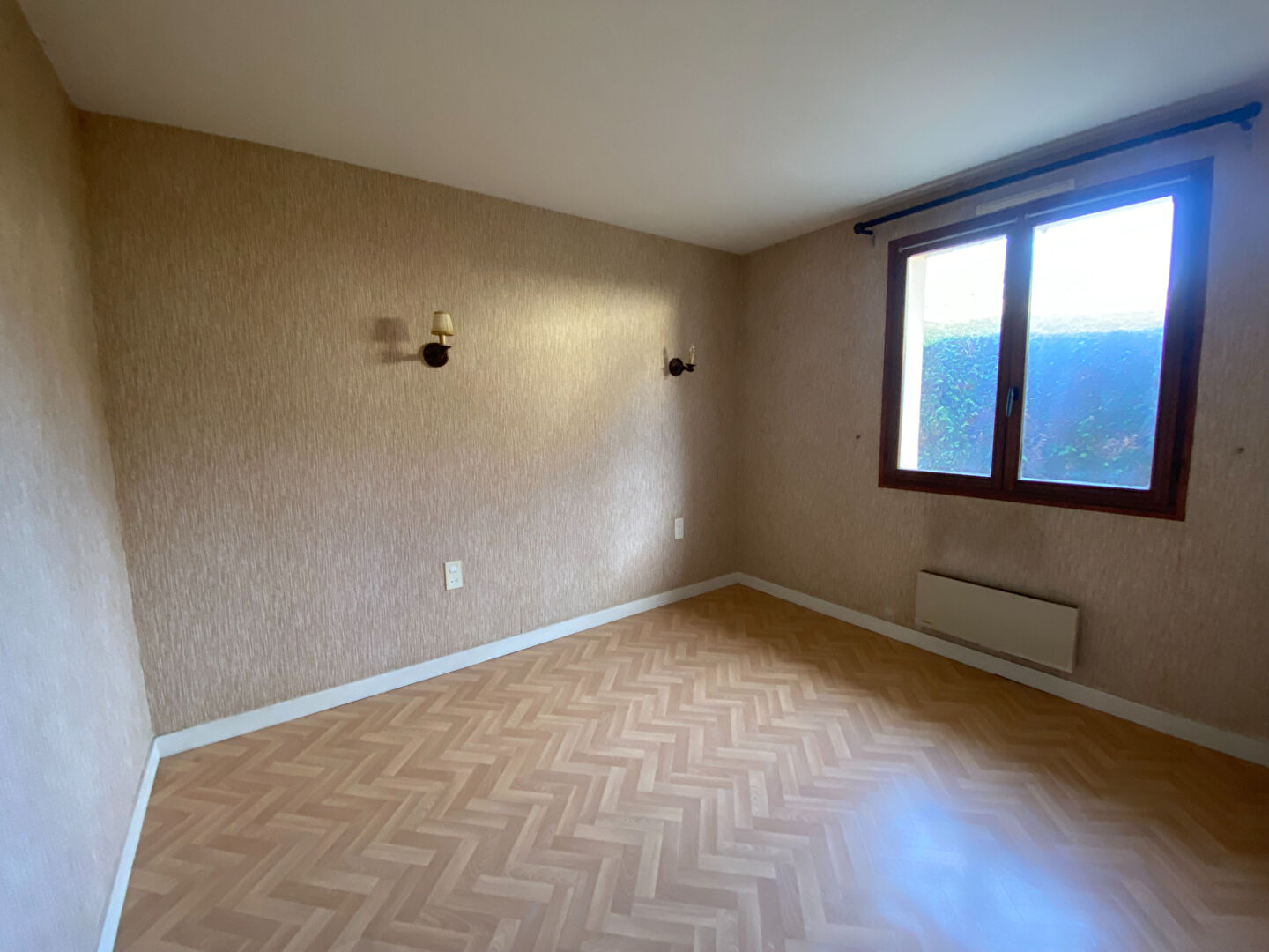 Photo LA FERTE-BERNARD, Pavillon 3 chambres dont 2 de plain-pied - Terrain clos de 492 m² image 4/6