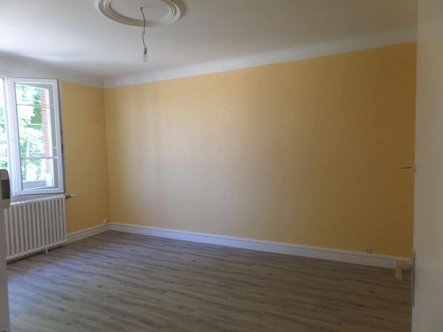 Photo La Ferte Bernard, maison cinq chambres image 5/6