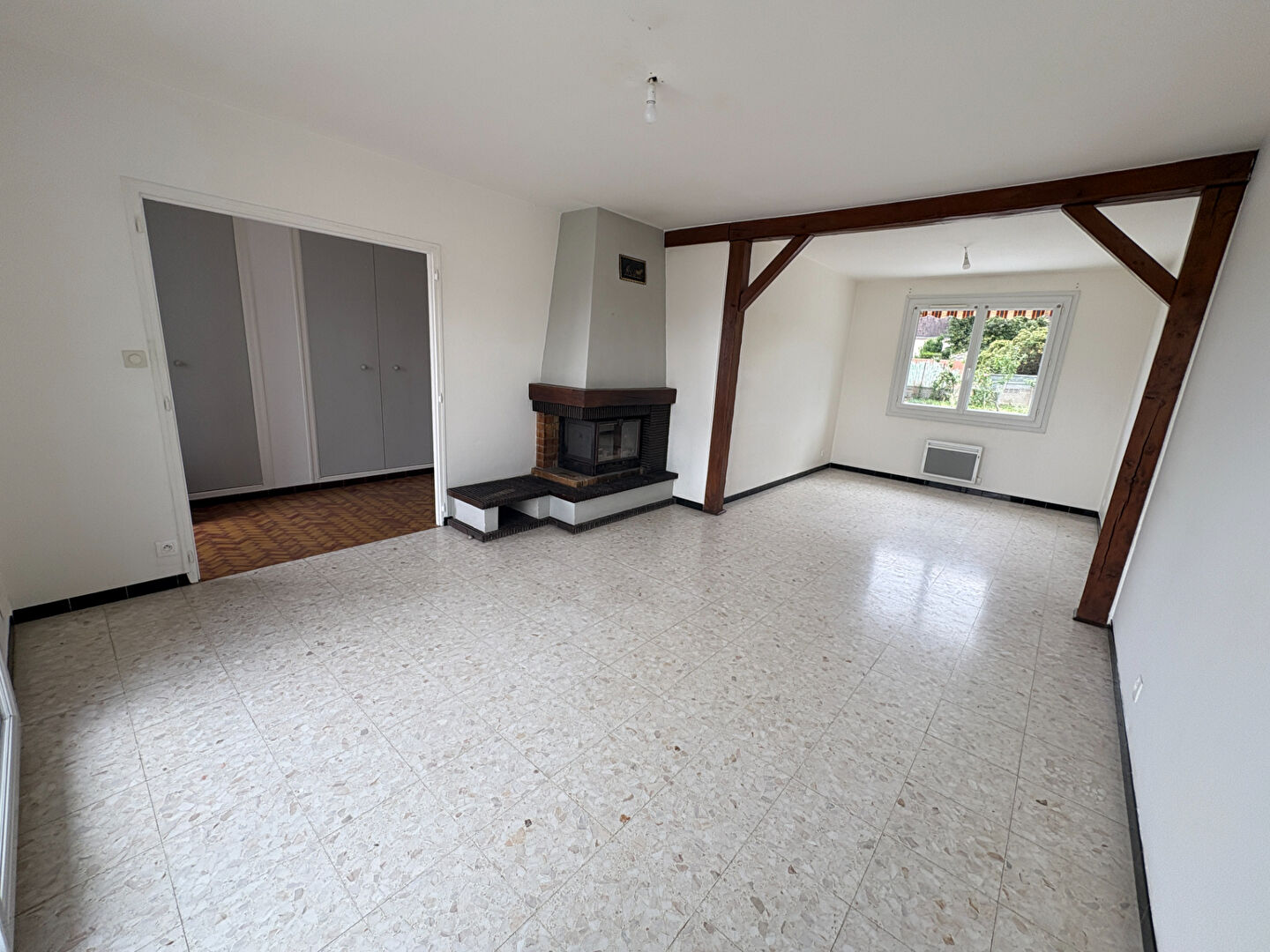 Photo La Ferté Bernard  Pavillon 3 chambres 90m² image 2/6