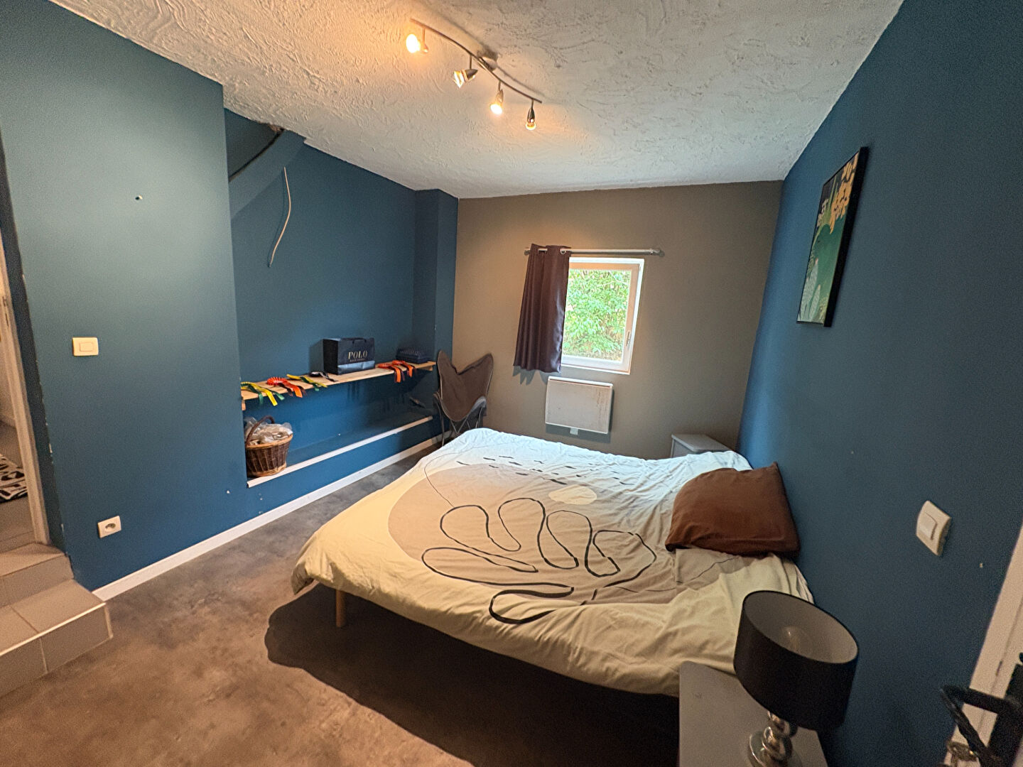 Photo Maison de campagne ou propriété équestre isolé image 4/6