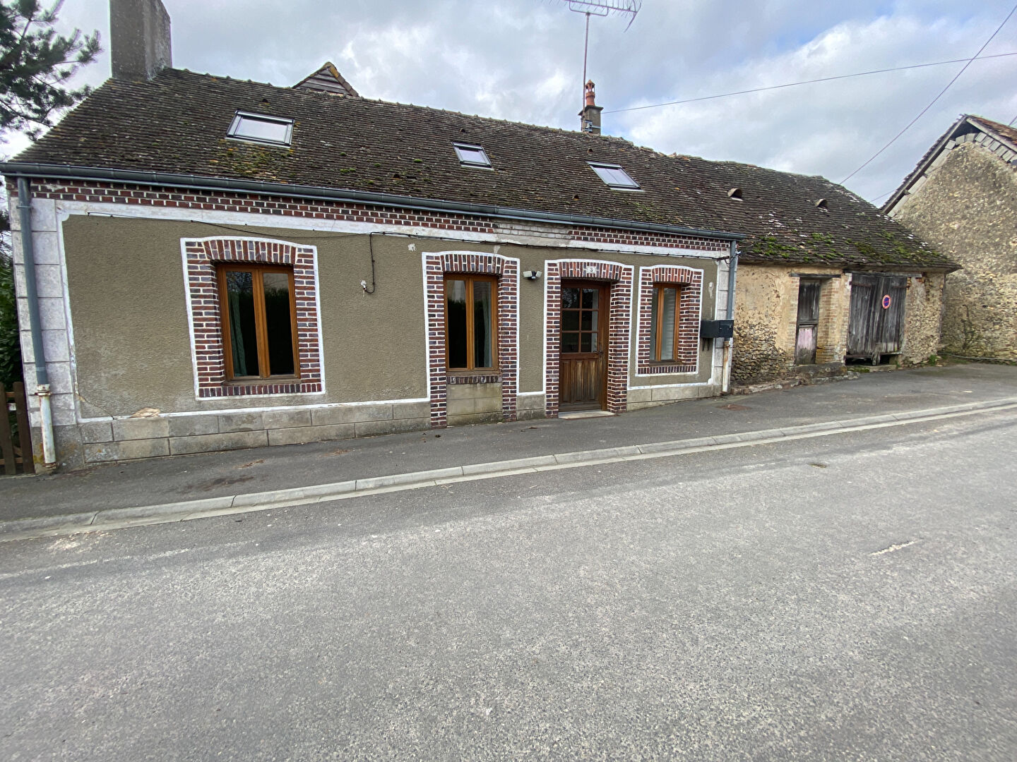 15 km LA FERTE-BERNARD, maison 2 chambres