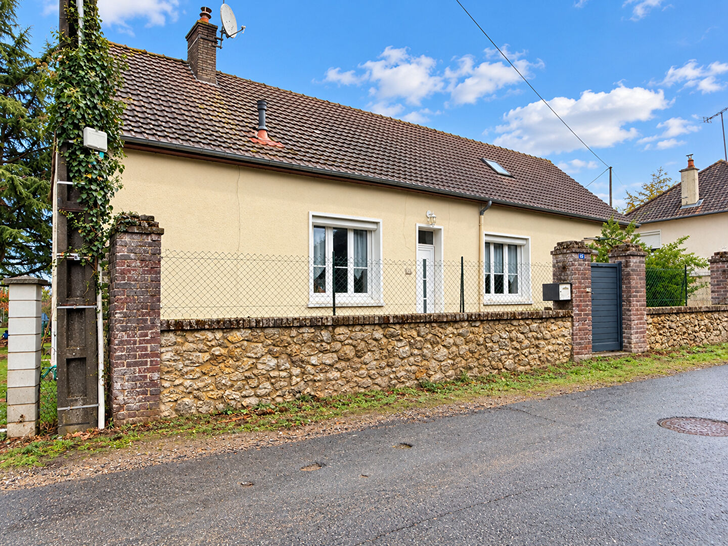 Maison Coudrecieux 4 pièce(s) 128 m2