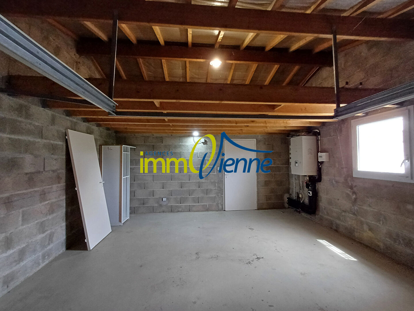 Photo Maison Location Lhommaizé 95m2 image 6/6