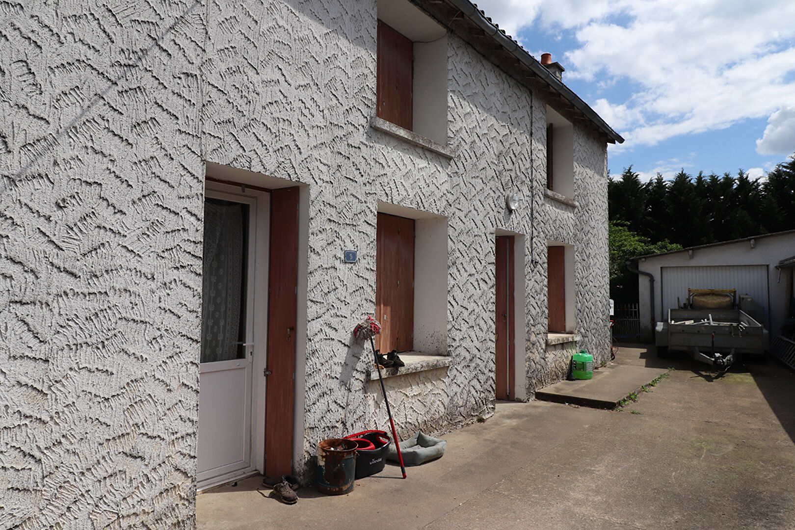 Agence immobilière de AGENCES IMMOVIENNE - SAINT JULIEN L'ARS - AGENCES IMMOVIENNE CIVAUX
