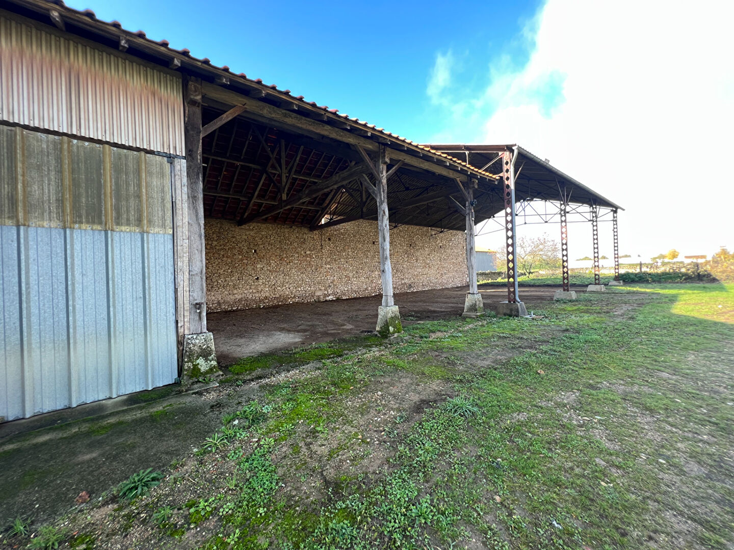 Photo GRANGE  500 m2 L'INCONTOURNABLE  !! MANDAT EXCLUSIF ! image 2/6