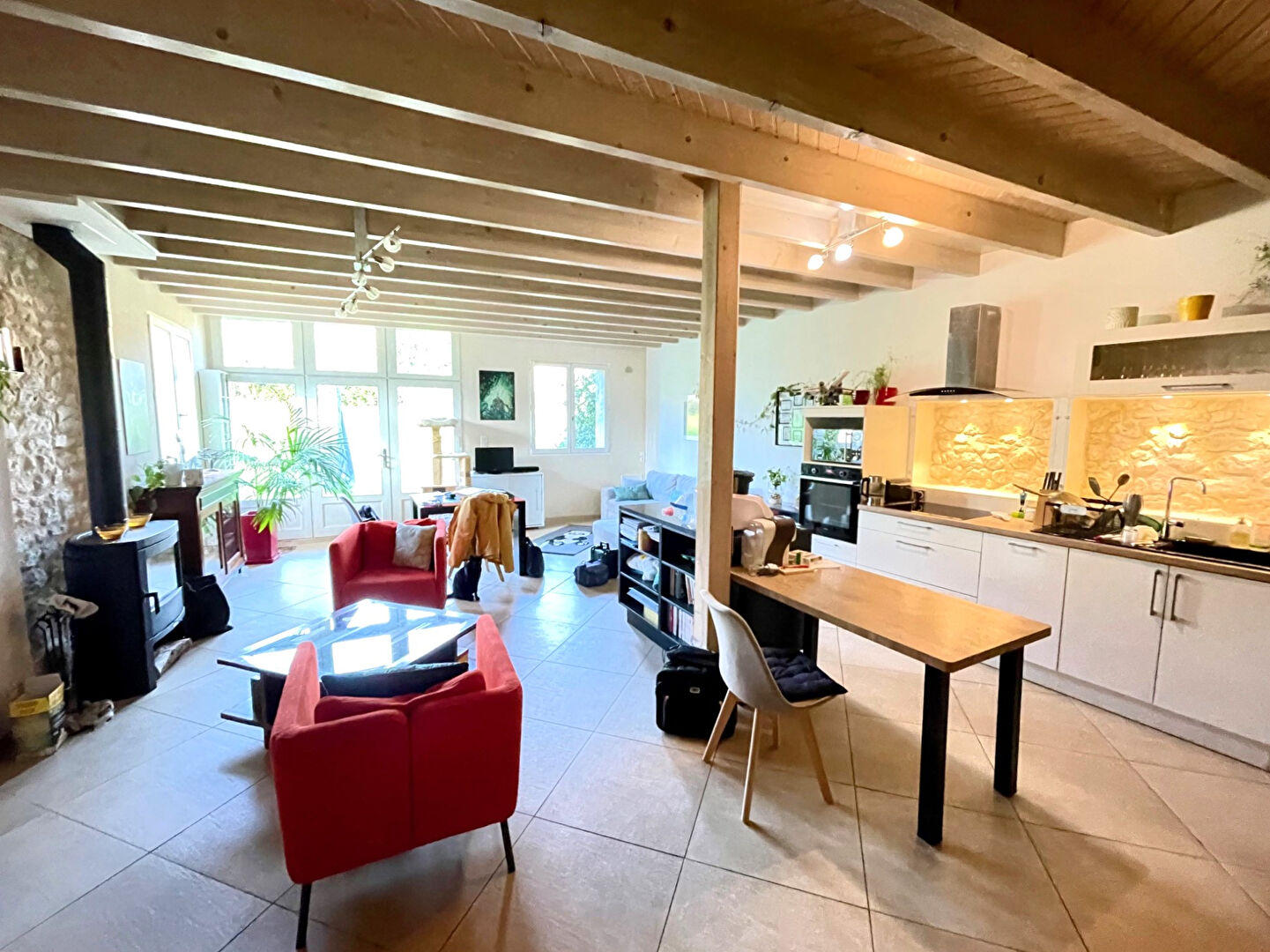 Photo Valdivienne, Maison de Village Rénovée de 144m² habitable image 4/6