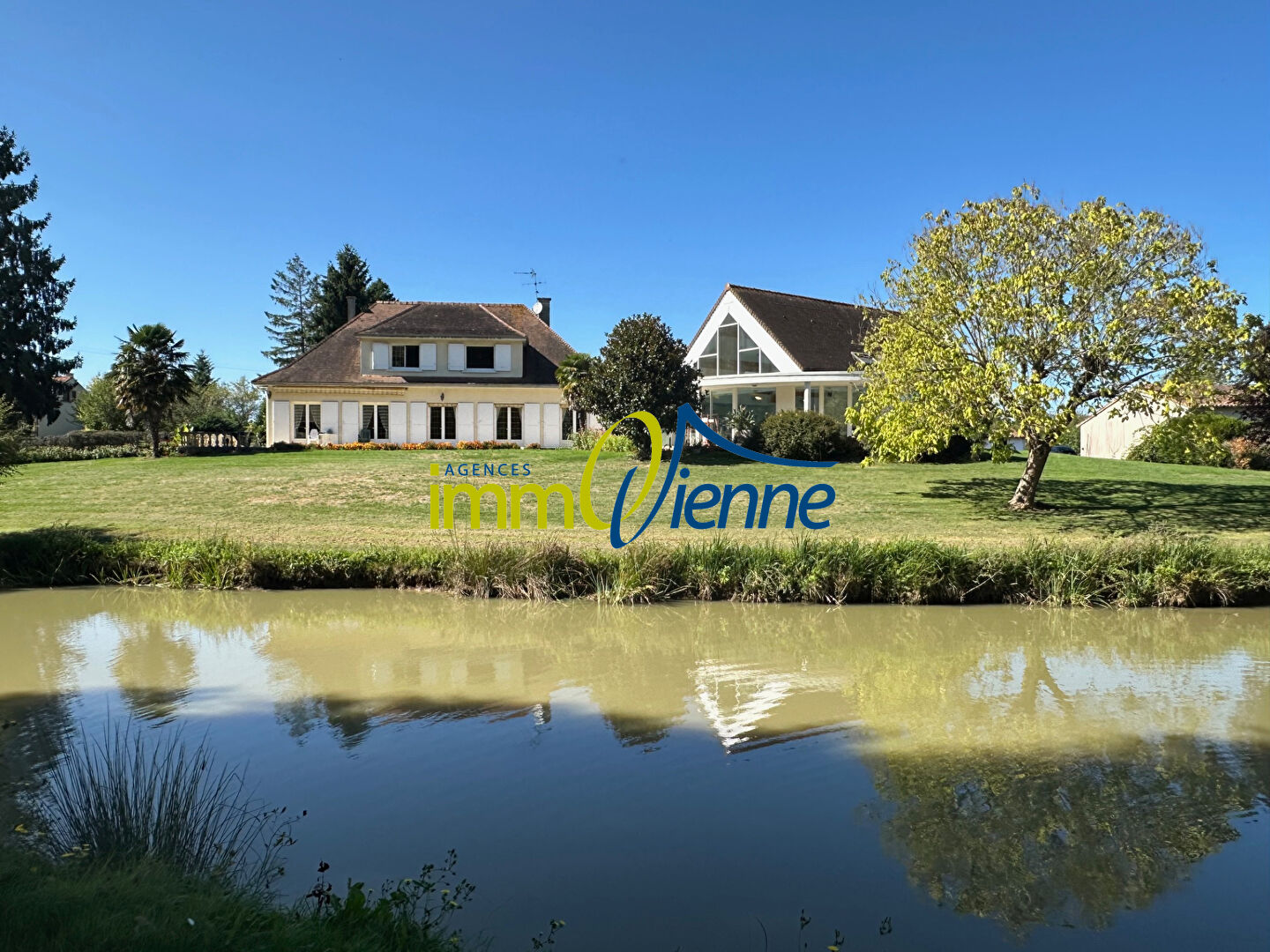 Agence immobilière de AGENCES IMMOVIENNE - SAINT JULIEN L'ARS - AGENCES IMMOVIENNE SAINT JULIEN L'ARS