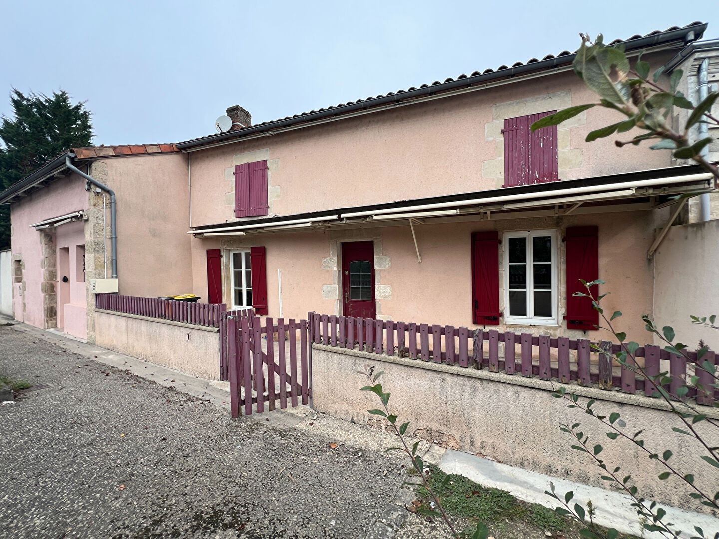 Mazerolles - Proche Lussac - 20 min Poitiers