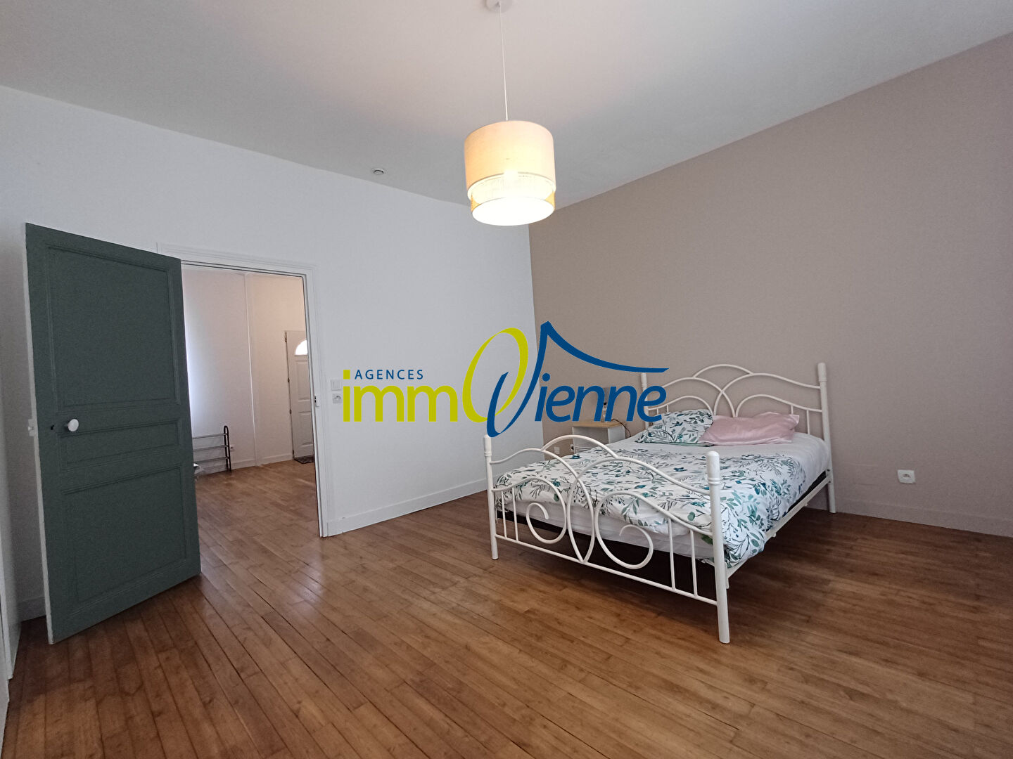 Photo Maison Meublée Lhommaizé 3 pièce(s) 68 m2 image 3/6