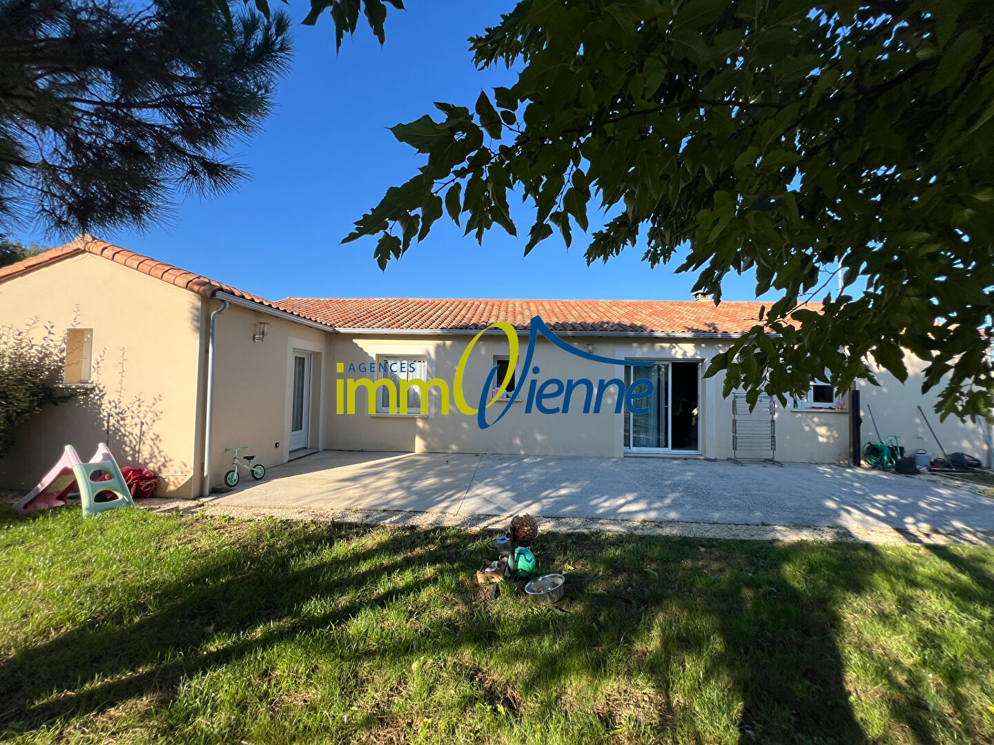 Maison Jardres 6 pièce(s) 124m²