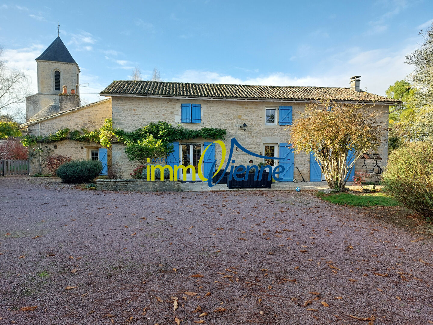 Agence immobilière de AGENCES IMMOVIENNE - SAINT JULIEN L'ARS - AGENCES IMMOVIENNE CIVAUX