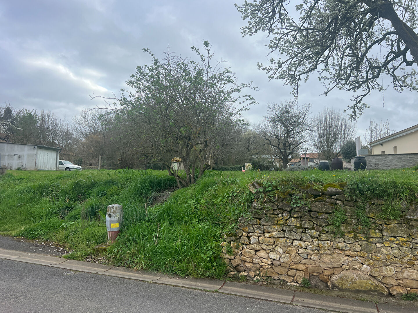 Agence immobilière de AGENCES IMMOVIENNE - SAINT JULIEN L'ARS - AGENCES IMMOVIENNE CIVAUX