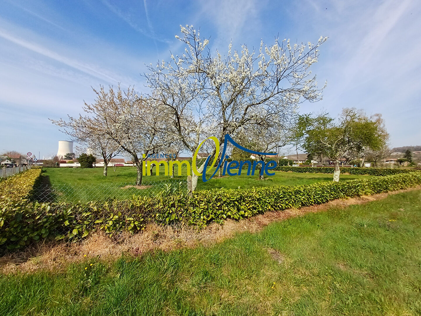 Agence immobilière de AGENCES IMMOVIENNE - SAINT JULIEN L'ARS - AGENCES IMMOVIENNE CIVAUX