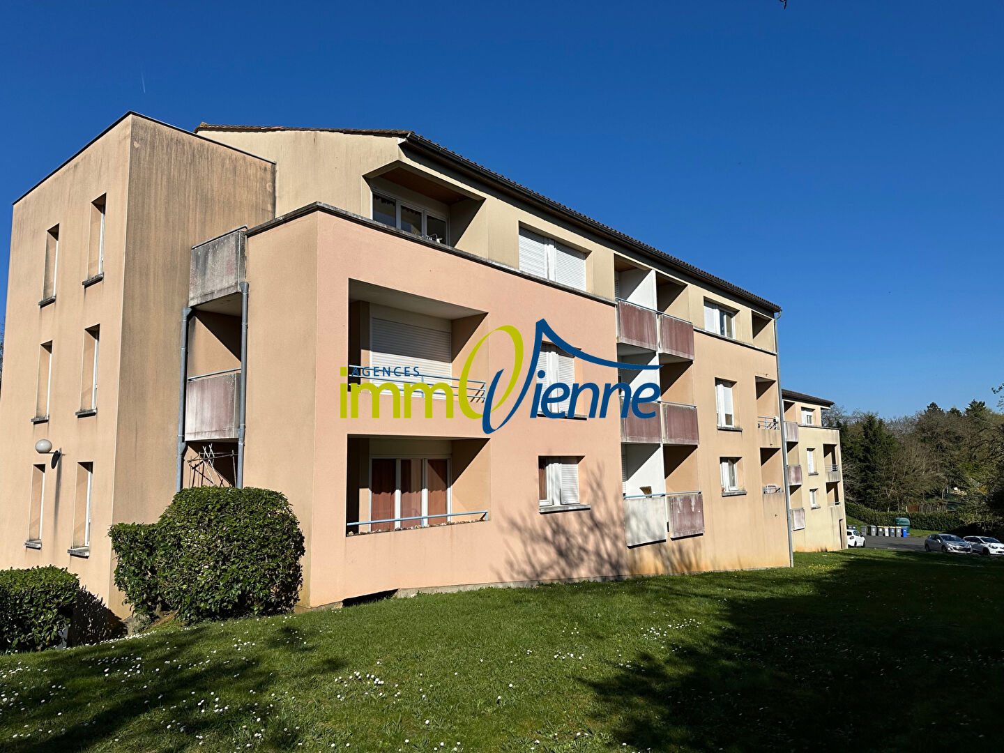 Agence immobilière de AGENCES IMMOVIENNE - SAINT JULIEN L'ARS - AGENCES IMMOVIENNE SAINT JULIEN L'ARS