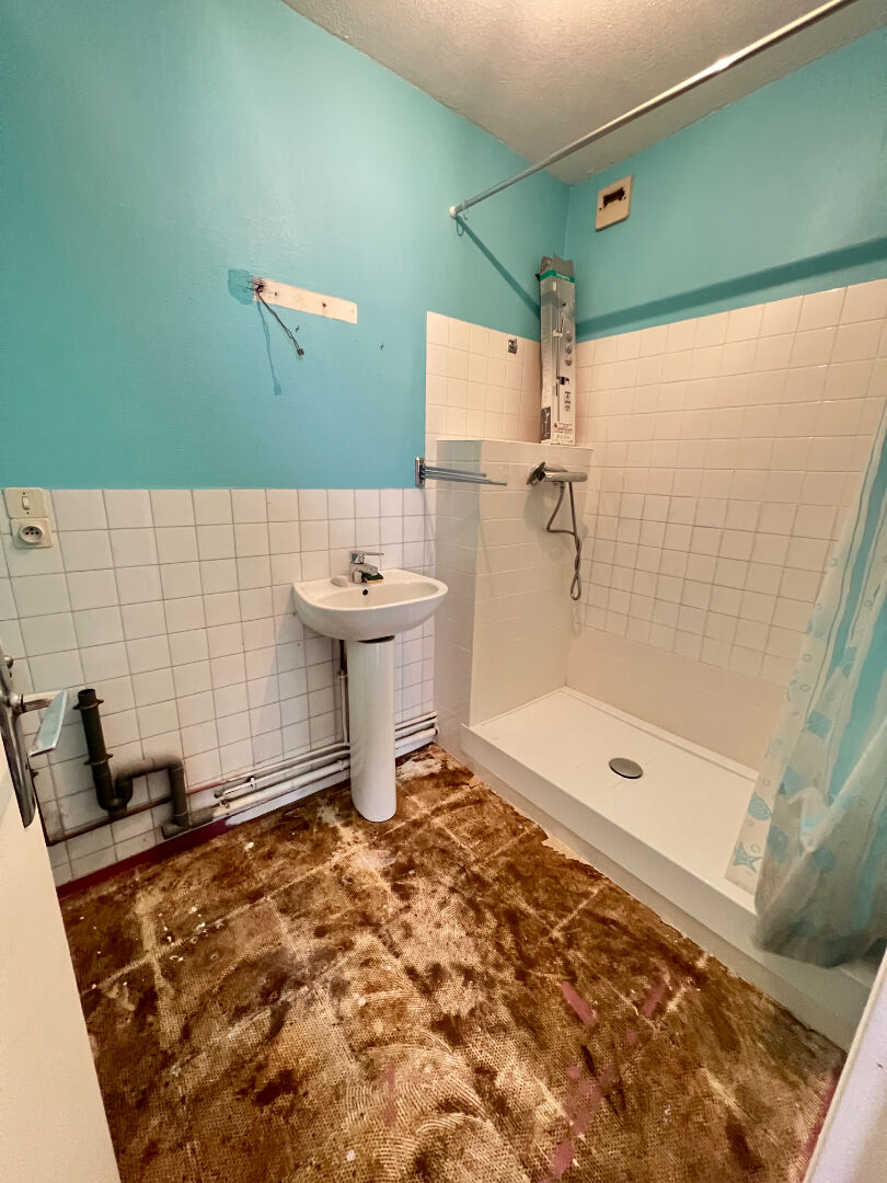 MOULINS - RESIDENCE VINCENT D'INDY - APPT T3 AVEC ASCENSEUR ET PARKING
