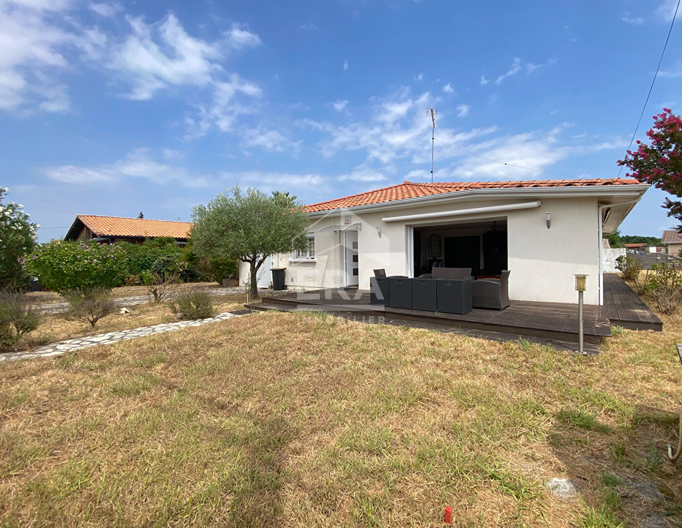Agence immobilière de ERA Immobilier La Teste de Buch - ERA NADIA CABANES TCHANQUEES GUJAN MESTRAS