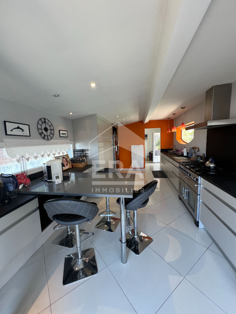 Photo Maison La Teste De Buch 6 pièce(s) 157 m2 image 4/6